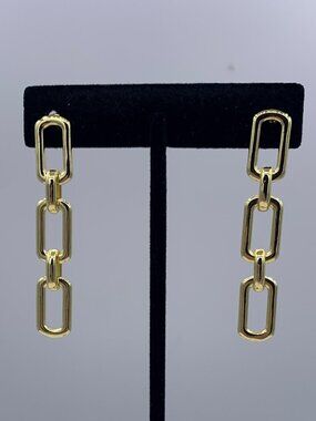 New, no tags, 2 inch18 Karat gold filled chain drop earrings, articulate…